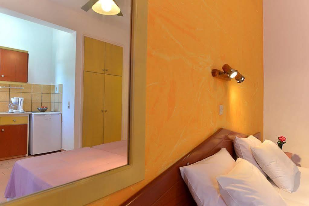 Vlachos Apartments Szidári Kültér fotó